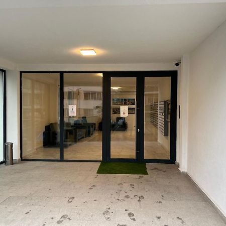 Dominic 2 Beds 1 Sofa Parking Pool Apartament By Alezzi Nord10 Daire Navodari Dış mekan fotoğraf