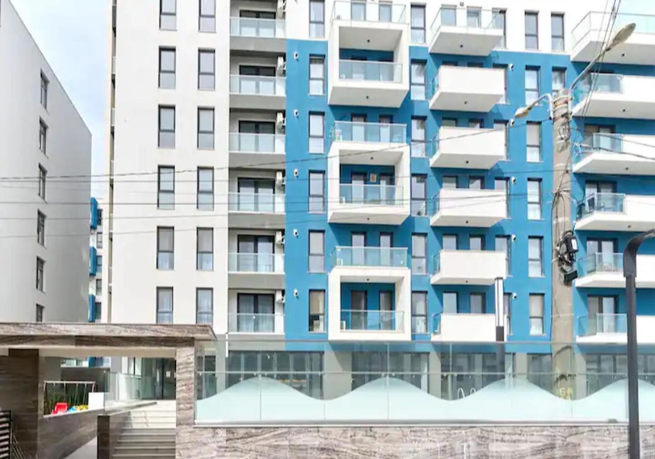 Dominic 2 Beds 1 Sofa Parking Pool Apartament By Alezzi Nord10 Daire Navodari Dış mekan fotoğraf